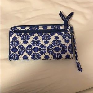 Vera Bradley-wallet/clutch